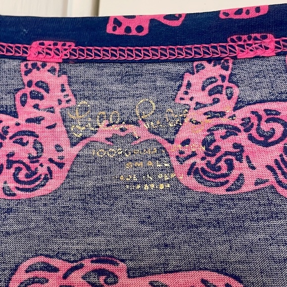 Lilly Pulitzer Elephant Print 3/4 sleeve shirt Size Small - Picture 2 of 7